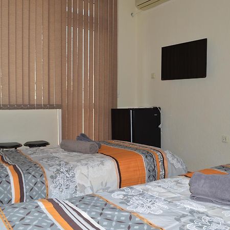 Dionis Hotel Petrich  Eksteriør bilde