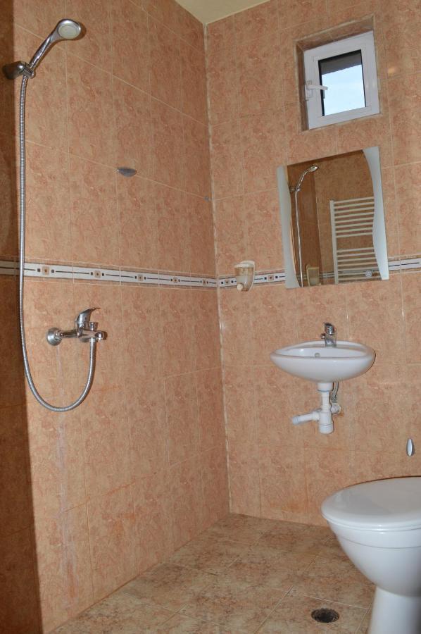Dionis Hotel Petrich  Eksteriør bilde