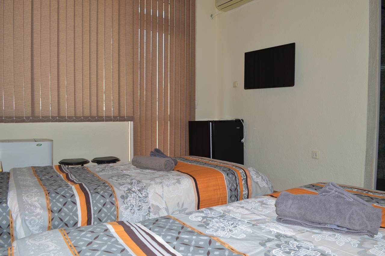 Dionis Hotel Petrich  Eksteriør bilde